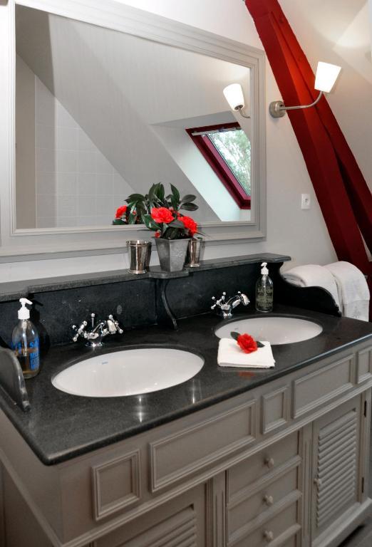 La Demeure De L'Ile Bed & Breakfast Craon  Bilik gambar